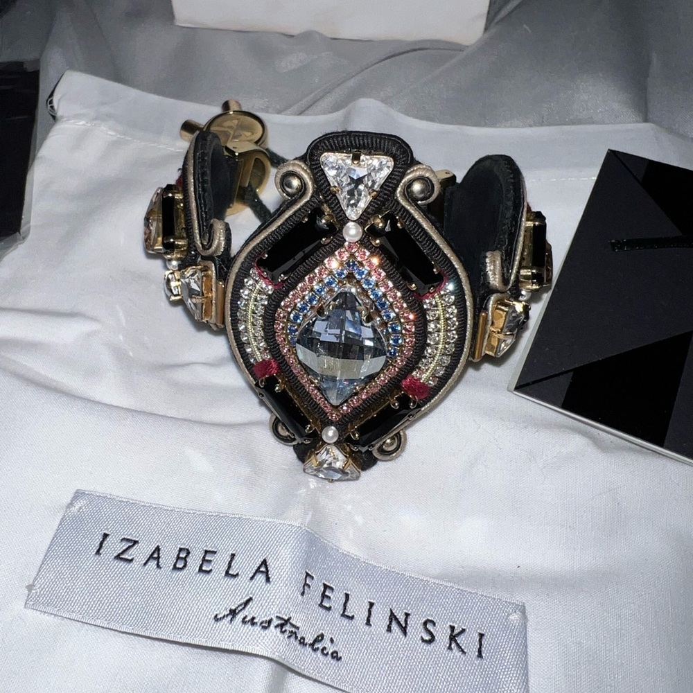 Izabela Felinsli Swarovski crystal bracelet. GORGEOUS